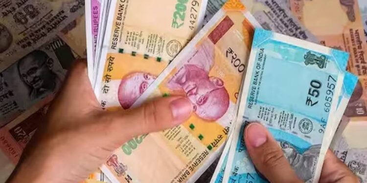 शासकीय कर्मचा-यांसाठी खुशखबर! ७व्या वेतन आयोगाच्या चौथ्या हप्त्याची थकबाकी खात्यात जमा होणार