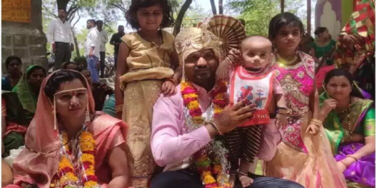 मानलंस भावा! 3 मुलं असलेल्या विधवा वहिनीशी दिराने केलं लग्न