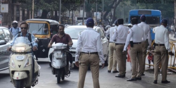 ५५ वर्षांवरील वाहतूक पोलिसांसाठी मुख्यमंत्र्यांनी दिले पोलीस आयुक्तांना हे निर्देश