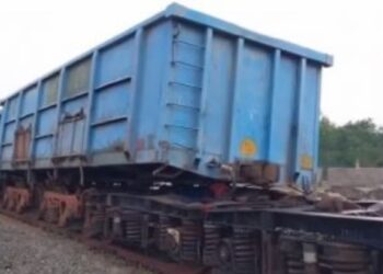 VIDEO | बालासोर नंतर रेल्वेचा आणखी एक भीषण अपघात