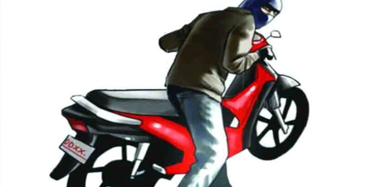 दुचाकीधारकांनो सावधान! जळगाव शहरात दुचाकी चोरीच्या घटना थांबेना, डॉक्टराची दुचाकी लांबविली