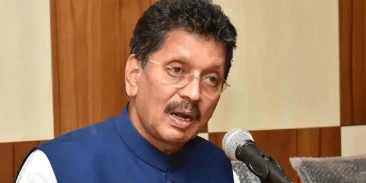 सर्व माध्यमांच्या शाळांमध्ये लवकरच ‘ज्युनिअर आणि सीनियर केजी’चे वर्ग ; शिक्षण मंत्री दीपक केसरकर