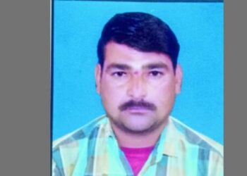 १० वर्षीय मुलादेखत वडिलाने मारली विहिरीत उडी ; जळगाव तालुक्यातील धक्कादायक घटना