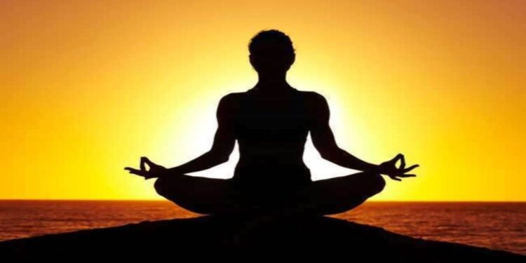 जळगाव विद्यापीठाशी संलग्नित महाविद्यालयांमध्ये योग केंद्र स्थापन करण्याचा निर्णय