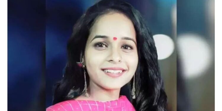 तीन महिण्यापुर्वीच लग्न झालेल्या तरुणीने उचललं हादरवून सोडणारं पाऊल.. पाचोऱ्यातील घटना