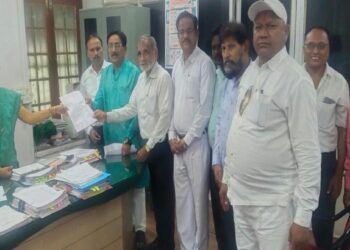 मणिपूर येथील सरकार बरखास्त करण्यात यावे ; अनुसूचित जाती-जमाती समितीची मागणी