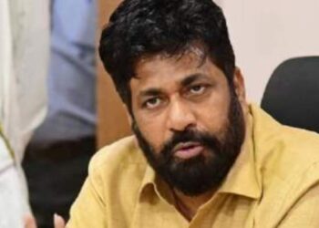 मी आजच मंत्रिपदाचा दावा सोडण्याचा निर्णय घेणार होतो, पण.. बच्चू कडू