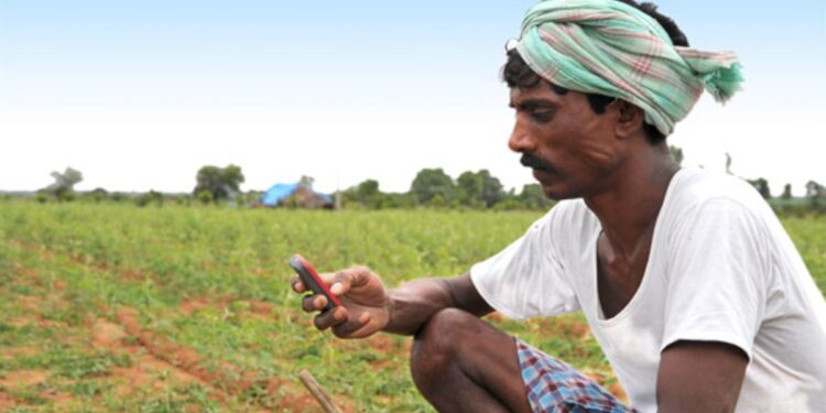 पीएम किसान योजनेअंतर्गत खात्यात अजूनही पैसे आले नाही? कशी कराल तक्रार? जाणून घ्या सविस्तर