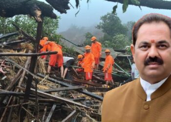 इर्शाळवाडी दरड दुर्घटनास्थळी ना. अनिल पाटील यांची भेट