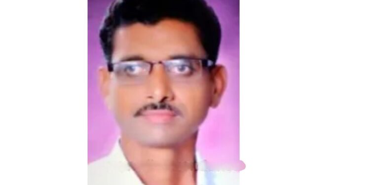 मुलीच्या शिक्षणासाठी पैसे नसल्याने पित्याने उचललं टोकाचं पाऊल ; पहूर येथील घटना