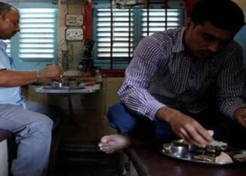 रेल्वे प्रवाशांसाठी नवी सुविधा! आता अवघ्या २० रुपयांत मिळणार पोटभर जेवण