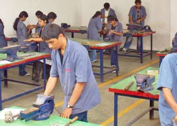 आयटीआयमधील प्रशिक्षणार्थीनांसाठी खुशखबर, आता दरमहा मिळणार ५०० रुपये