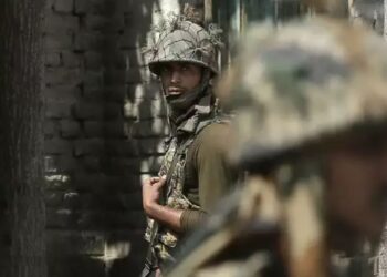 मोठी दुर्घटना! भारतीय लष्कराचे वाहन दरीत कोसळले, ९ जवान शहीद