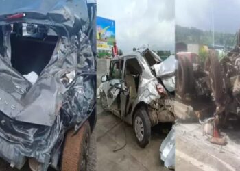 मुंबई-पुणे एक्स्प्रेस वेवर भीषण अपघात; गाड्यांचा चेंंदामेंदा, दोन जण जागीच ठार
