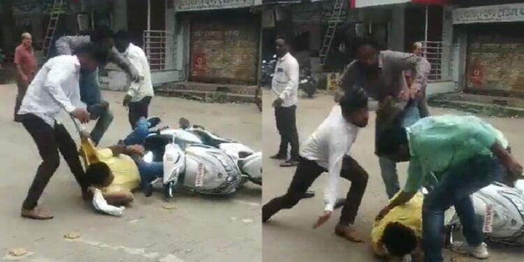 पाचोऱ्यातील पत्रकार बेदम मारहाण ; आमदार रोहित पवारांनी मारहाणीचा व्हिडीओ केला शेअर