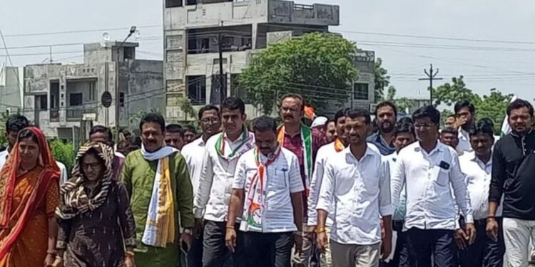 पारोळा तालुका कोरडा दुष्काळ जाहीर करा, अन्यथा .. पारोळ्यात राष्ट्रवादीचा इशारा