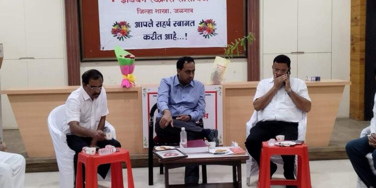 रक्तदानाविषयी समाजात जाणीव जागृती करावी – जिल्हाधिकारी आयुष प्रसाद