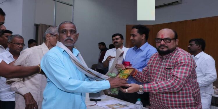 स्वातंत्र्य सैनिकांचा सन्मान करण्याचे भाग्य लाभले यांचा सार्थ अभिमान – पालकमंत्री गुलाबराव पाटील