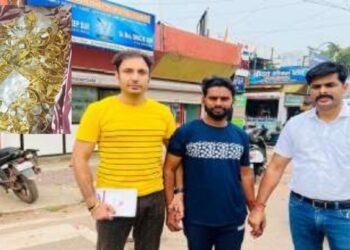 25 कोटींच्या दागिने चोरीप्रकरणी तीन जण पोलिसांच्या जाळ्यात