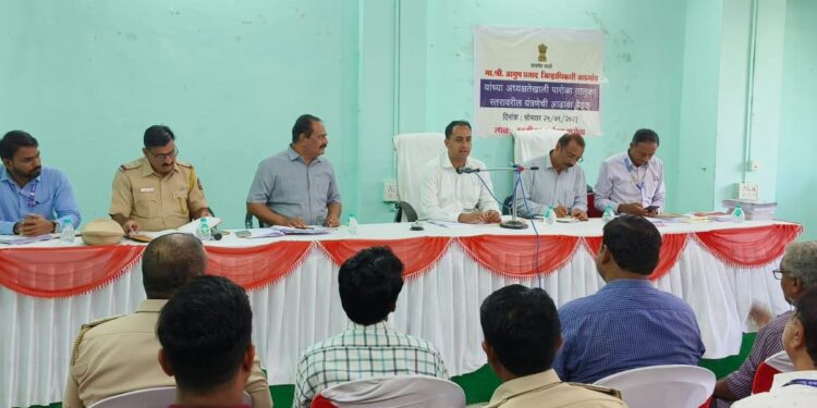 वंचितांची पेन्शन थेट त्यांच्या बॅंक खात्यात उपलब्ध करून द्या – जिल्हाधिकारी आयुष प्रसाद