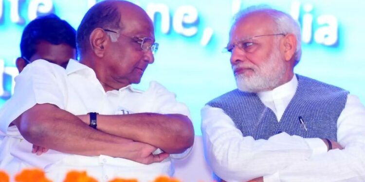 महाराष्ट्रात येत्या 15 दिवसात मोठा चमत्कार घडणार; शरद पवार भाजपसोबत येणार? या नेत्याच्या दाव्याने खळबळ