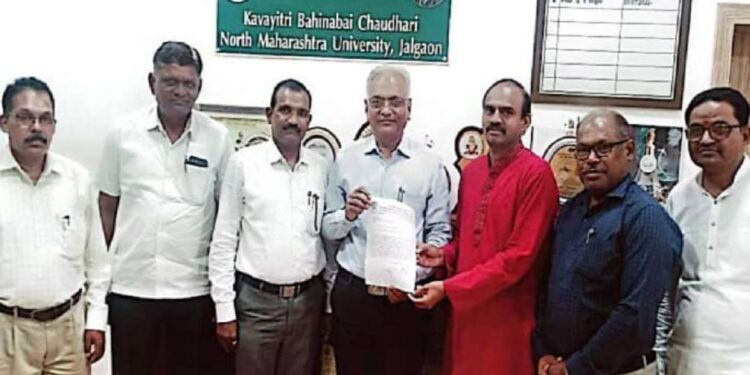 विद्यापीठाकडून दिल्या जाणाऱ्या दिवाळीच्या सुट्ट्यांबाबत निवेदन ; केली ही मागणी