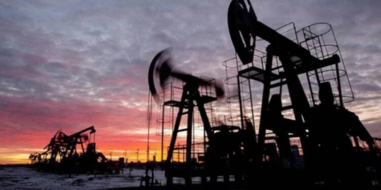 इस्रायल-पॅलेस्टाईन युद्धामुळे कच्च्या तेलाच्या किमतीचा भडका