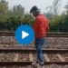रेल्वे ट्रॅकवर REEL बनवयाला गेला अन् ; हा व्हिडीओ एकदा बघाच…