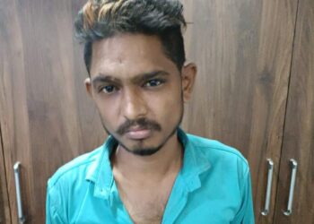 दुचाकीसह मोबाईल लांबविणारा चोरटा पोलिसांच्या जाळ्यात