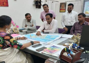 नवीन जामनेर रेल्वे स्थानकाची जागा शहराजवळ आणण्यासाठी जिल्हाधिकाऱ्यांचा ‘डीआरएम’ कडे प्रस्ताव