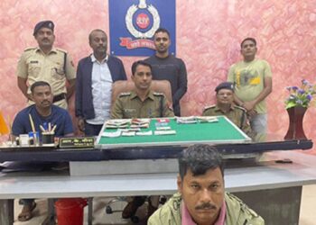 साडे पाच किलो सोने व रोकड चोरणाऱ्या दरोडेखोराच्या रावेरमधून आवळल्या मुसक्या