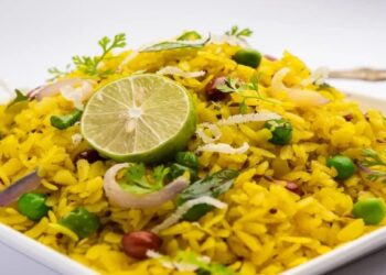 पोहे खाण्याचे काय आहेत फायदे जाणून घ्या,