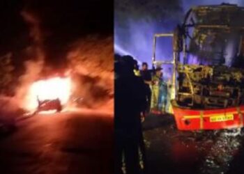 लक्झरी बसने घेतला अचानक पेट ; रावेर- सावदा रस्त्यावरील घटना