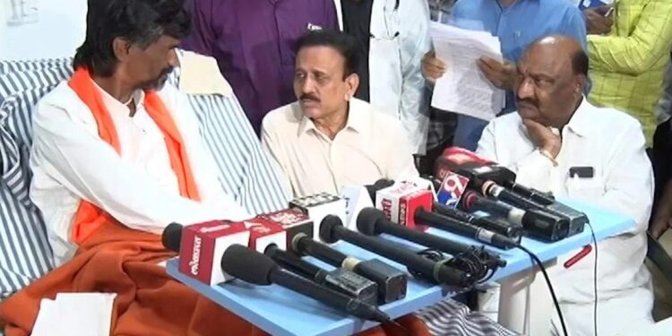 जरांगे पाटीलांनी मंत्री महाजनांना ती गोष्ट आठवण करून देत व्यक्त केली नाराजी, म्हणाले