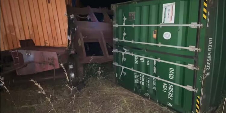 इगतपुरीजवळ मालगाडी घसरली, भुसावळमार्गे धावणाऱ्या या गाड्यांवर झाला परिणाम