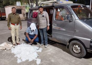 पाचोरा राज्य उत्पादन शुल्क विभागाची अवैध दारू वाहतूक करणाऱ्या वाहनावर कारवाई