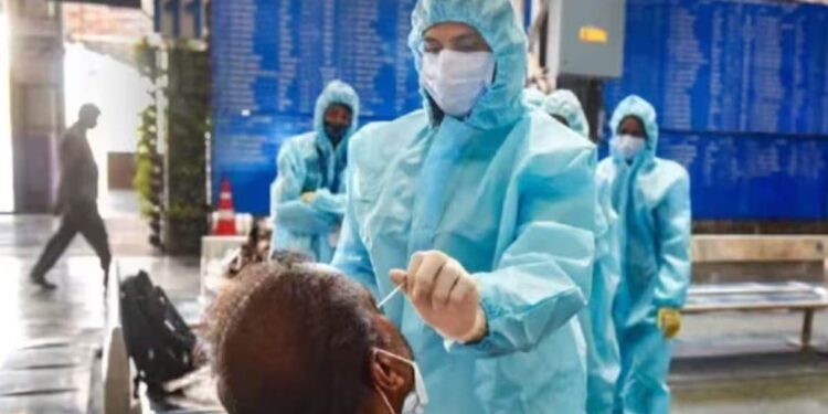 कोरोनाने पकडला वेग ; 24 तासांत देशभरात आढळले इतके रुग्ण, ही आकडेवारी एकदा वाचाच