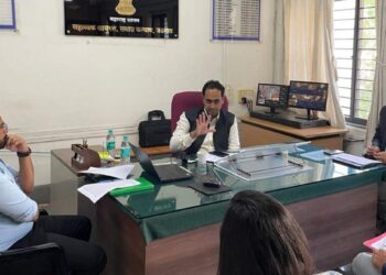 वंचित, दुर्लक्ष‍ित घटकांच्या योजनांची प्रभावी अंमलबजावणी करावी – जिल्हाधिकारी आयुष प्रसाद