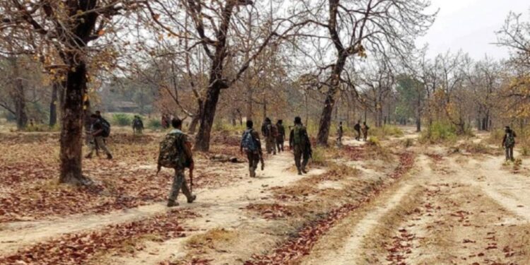 छत्तीसगडच्या सुकमा येथे नक्षलवाद्यांचा मोठा हल्ला, CRPFचा एक जवान शहीद, एकाची प्रकृती चिंताजनक