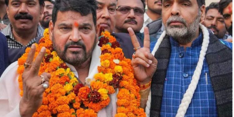 ब्रेकिंग ! राष्ट्रीय कुस्ती महासंघ बरखास्त, नूतन अध्यक्ष संजय सिंग यांचे निलंबन