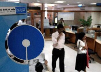 SBI ने दिला खातेदारांना मोठा धक्का ; काय आहे वाचा