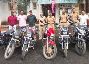 चोरीच्या सात दुचाकीसह चोरटा गजाआड