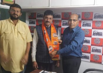 जळगावचे रँचो जहांगीर पेंटर यांचा मनसेमध्ये प्रवेश; राज ठाकरे यांची घेणार भेट