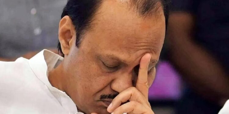 अजित पवारांना धक्का ; या नेत्याने शिवसेनेच्या ठाकरे गटात प्रवेश केला