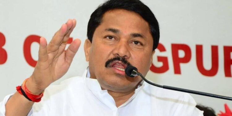 जळगावात नाना पटोलेंनी साधला विखे पाटलांवर निशाणा; म्हणाले..