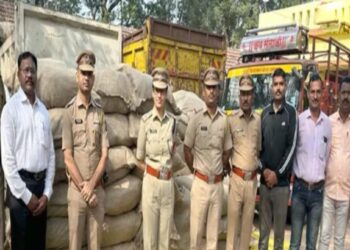 जळगाव जिल्ह्यात गुटखा वाहतुकीवर सर्वात मोठी ; तब्बल ‘एवढ्या’ लाखाचा माल जप्त