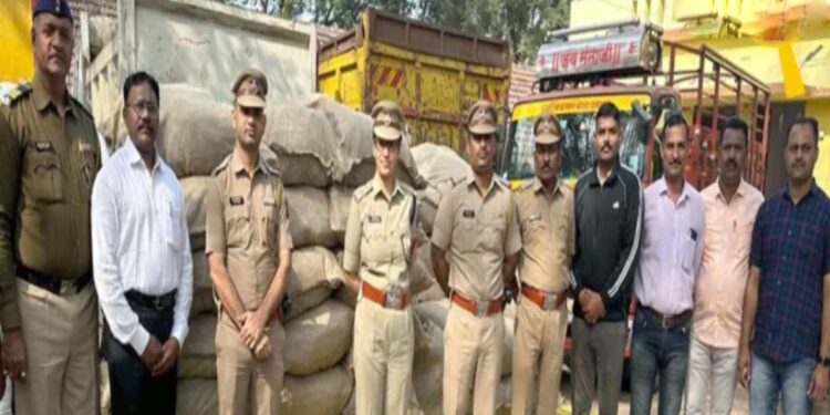 जळगाव जिल्ह्यात गुटखा वाहतुकीवर सर्वात मोठी ; तब्बल ‘एवढ्या’ लाखाचा माल जप्त