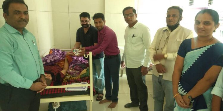 रोटरी क्लब आणि समाजकार्य महाविद्यालय यांच्या संयुक्त विद्यमाने कन्या जन्मोत्सवाचे स्वागत