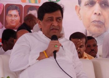 मोठी बातमी! अशोक चव्हाणांनी दिला काँग्रेसच्या सदस्यत्वाचा राजीनामा