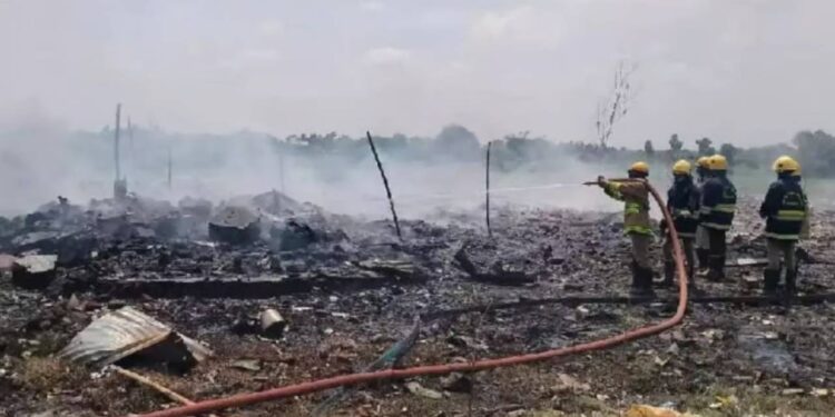 फटाका फॅक्टरीत भीषण स्फोट ; ८ कामगार ठार, ६ जण जखमी